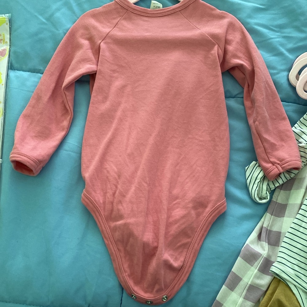 18-24 month cotton onsie - Picture 3 of 3